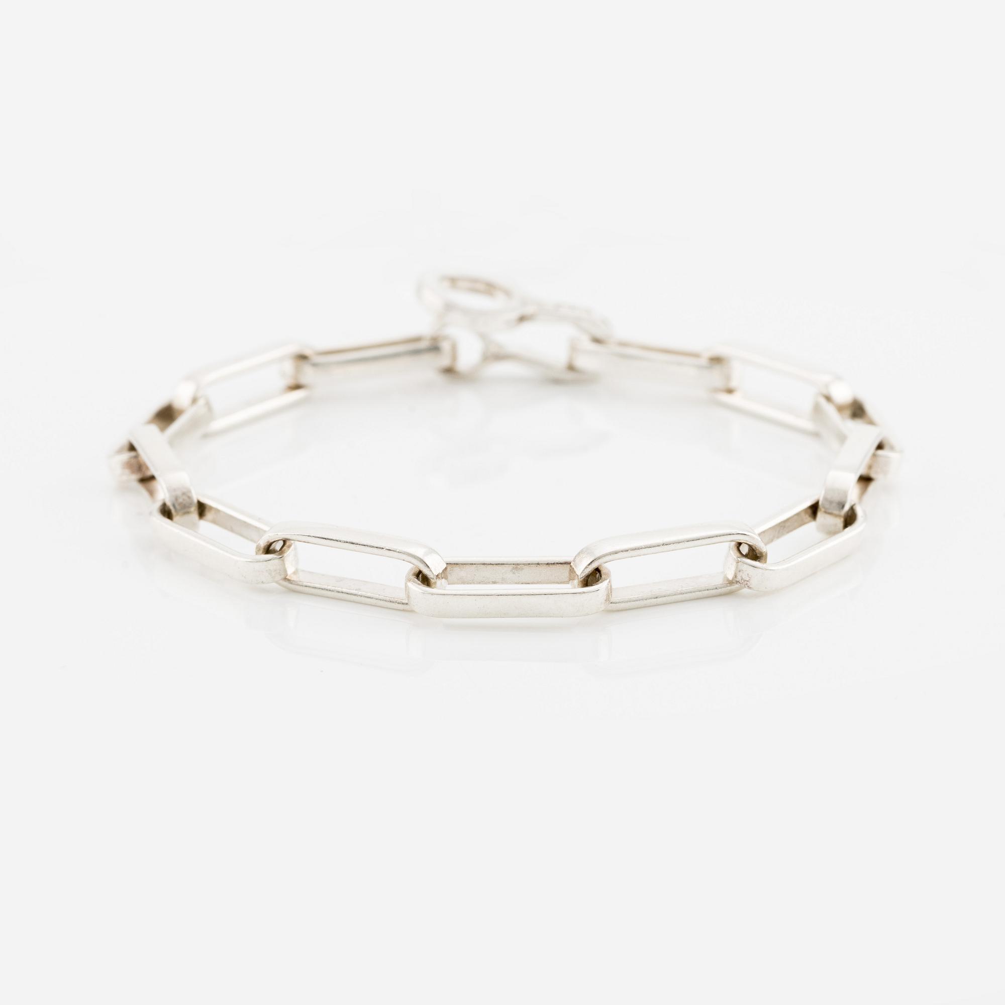 Karl-Ingemar Johansson, a silver necklace and bracelet, Gothenburg 1965.