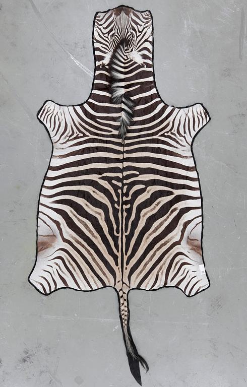 MATTA, zebraskinn.