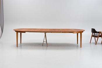 Dining set, 6 "Compass" chairs by Kai Kristiansen, Denmark, and 1 dining table with 4 extension leaves, 1960s.