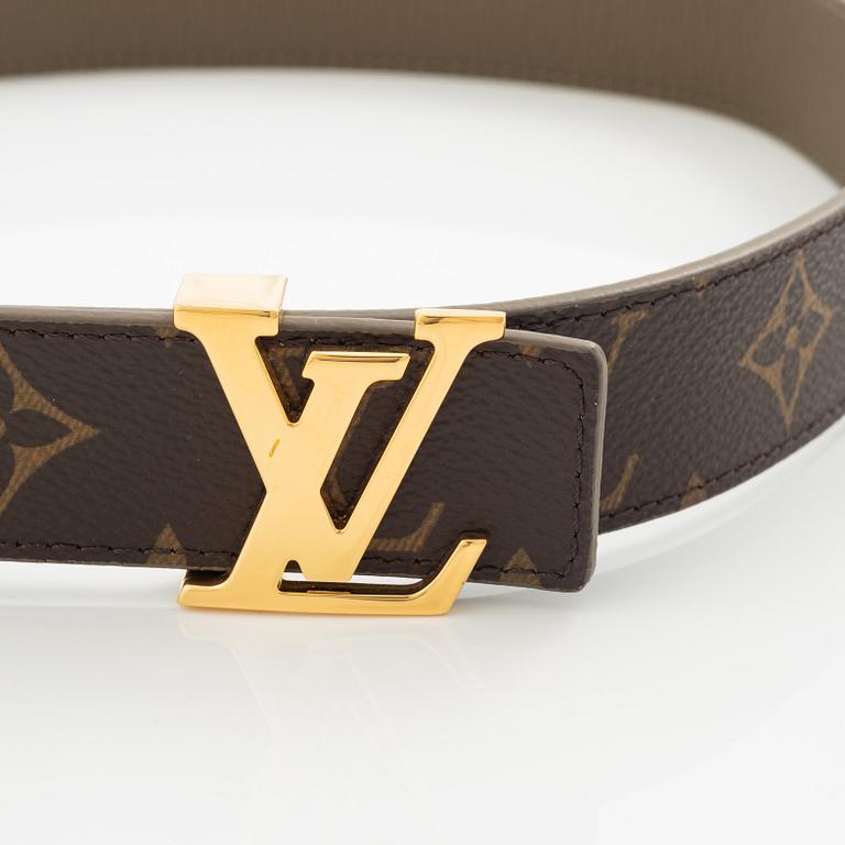 Louis Vuitton, Belt "LV Initials 30 mm reversible belt", size 80.