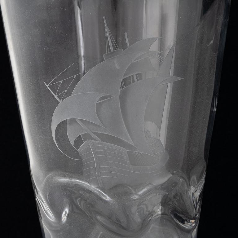 Vicke Lindstrand, a glass vase, Orrefors.