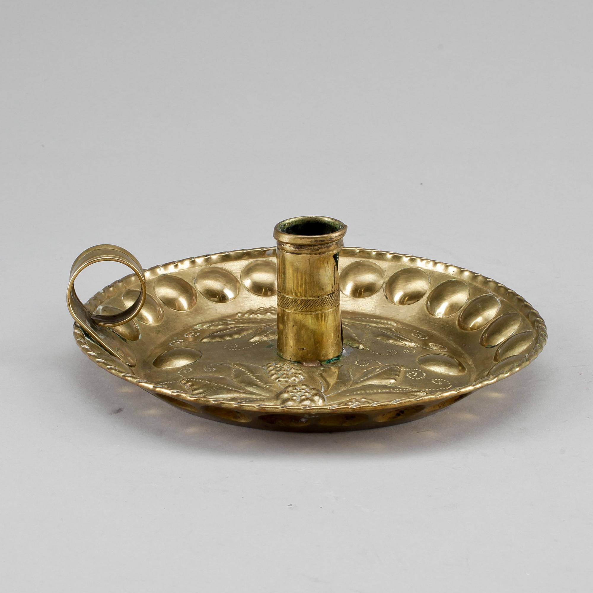 LJUSPLÅT, mässing, 1700-tal.