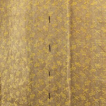 A Chinese embroidered textile, 20th century.
