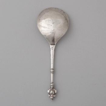 Sked med volutknopp, silver, okänd mästarstämpel, Sverige 1600-tal.