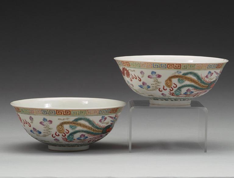 A pair of dragon and phoenix bowls, China, Republic with Qianlong mark.