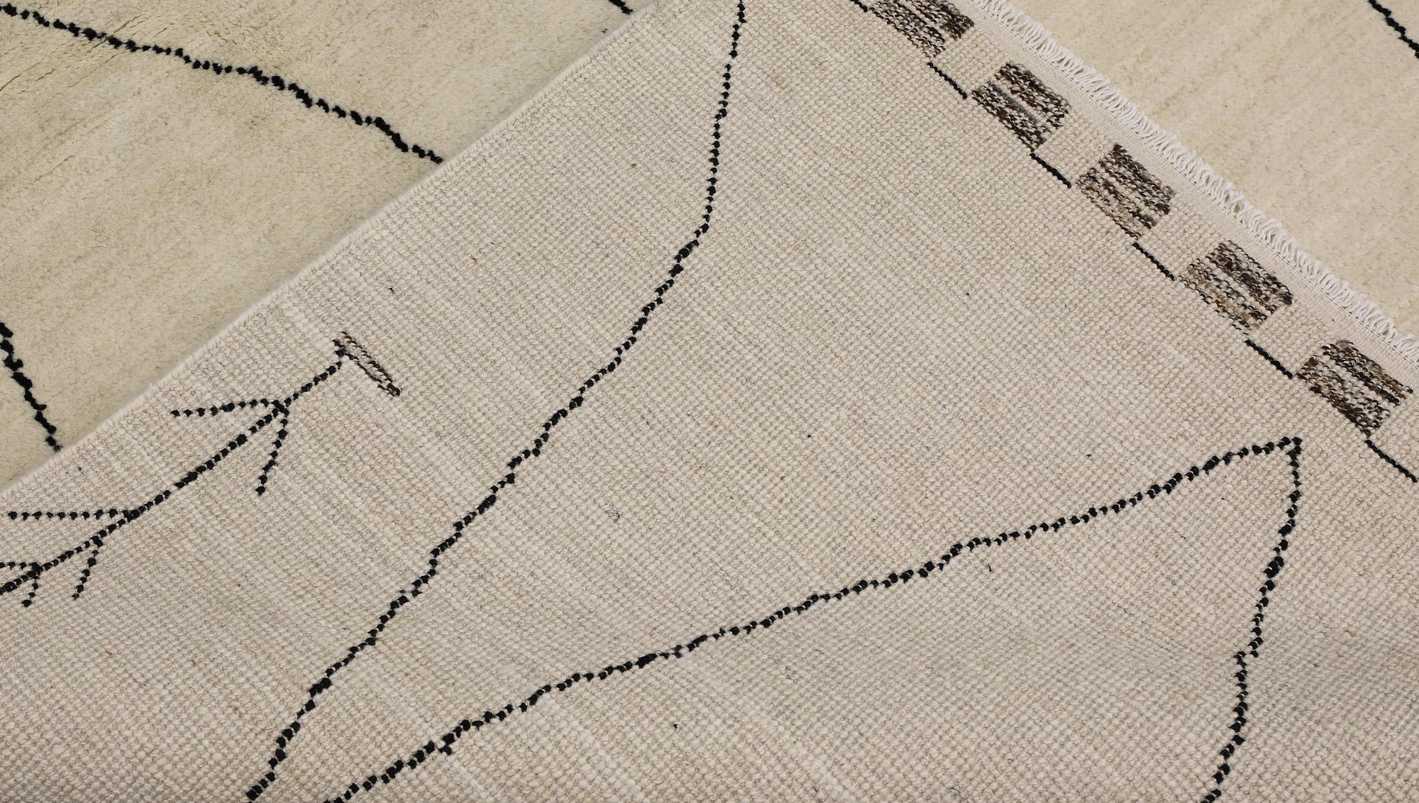 A Moroccan carpet, approx. 197 x 149 cm.