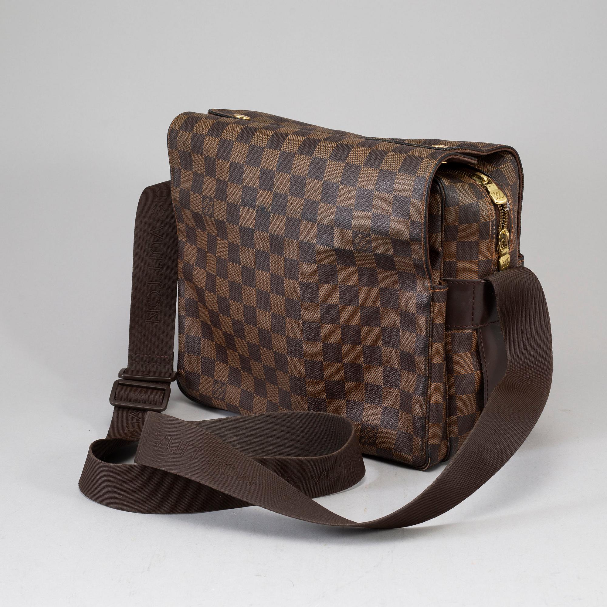 LOUIS VUITTON, a 'Naviglio' Damier Ebene bag.