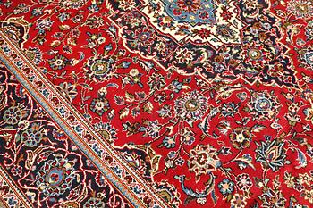 A carpet, Keshan, c. 290 x 202 cm.