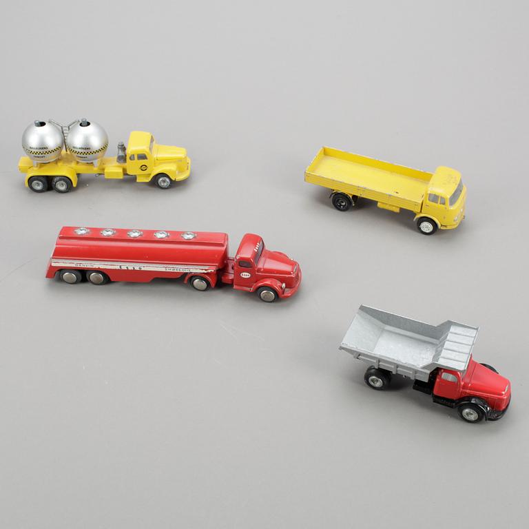 LEKSAKSBILAR, 4 stycken, metall, Tekno, Danmark.