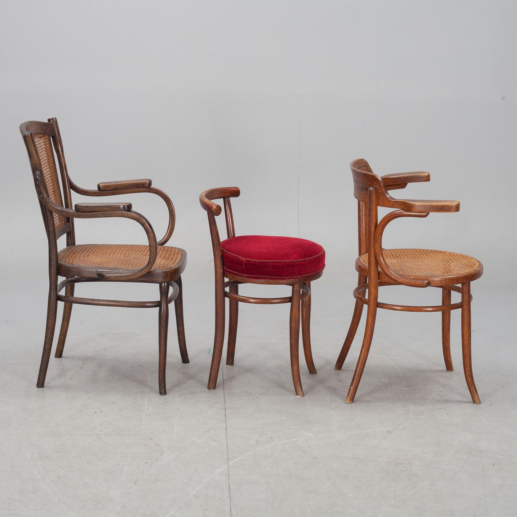 STOLAR, 3 st, bl a J & J Kohn och Thonet, 1900-talets första hälft.