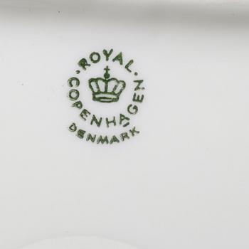SERVISPORSLIN, 41 delar, "Blå blomst", Royal Copenhagen.