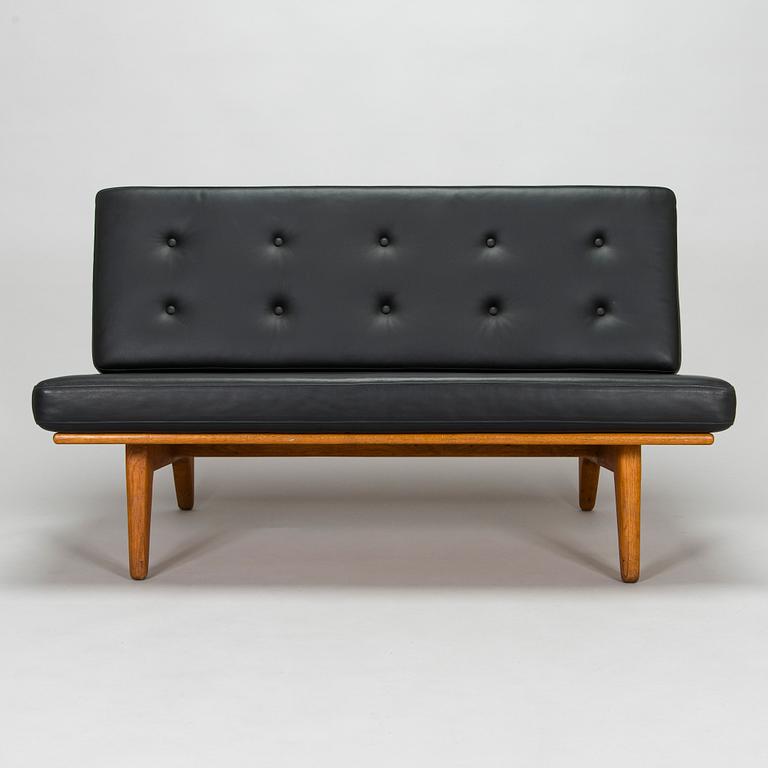 Carl Gustaf Hiort af Ornäs, a 1950s 'Åre' sofa for Puunveisto Oy - Wood work Ltd.