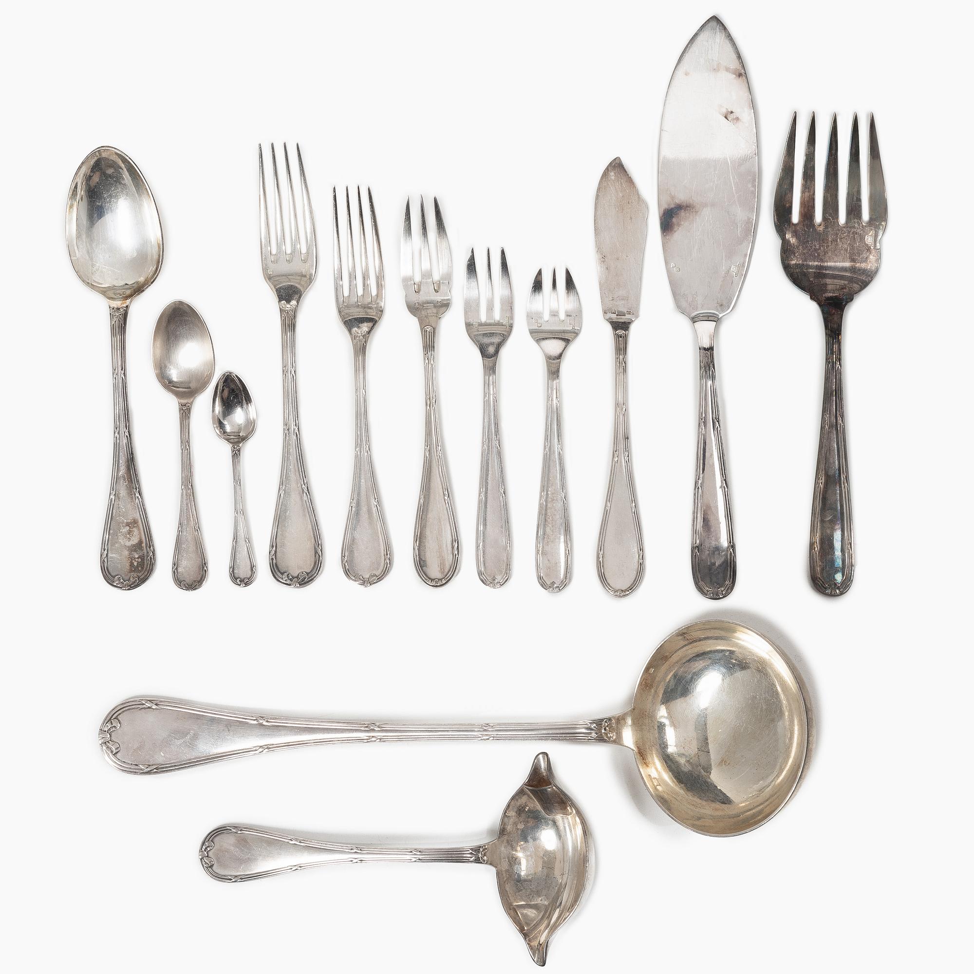 Christofle, an 111-piece silver-plate 'Rubans' flatware set, Frnce, 20th century.