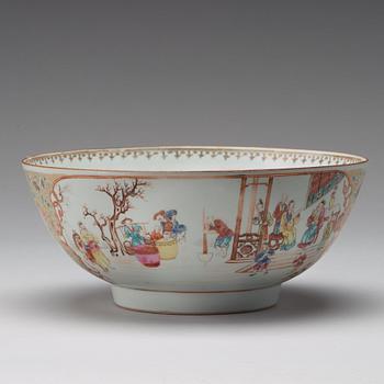 A large famille rose punch bowl, Qing dynasty, Qianlong (1736-95).