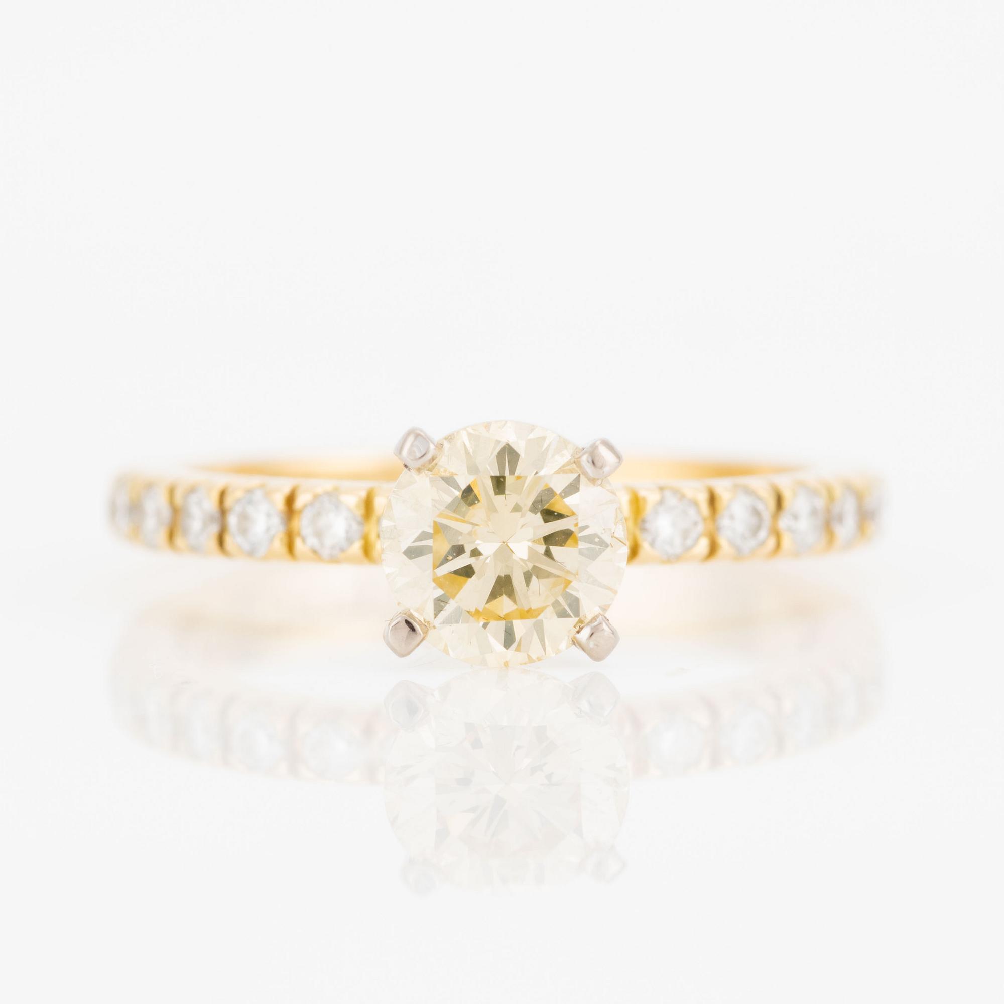 Ring in 18K gold with a round brilliant-cut diamond approximately 0.85 ct, approximately N/O si/i.