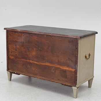 Chest of drawers, Gustavian style, 19th century.
