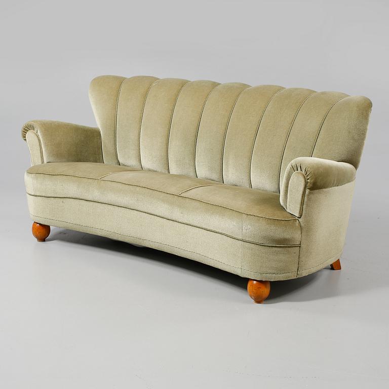 SOFFA, omkring 1900-talets mitt.
