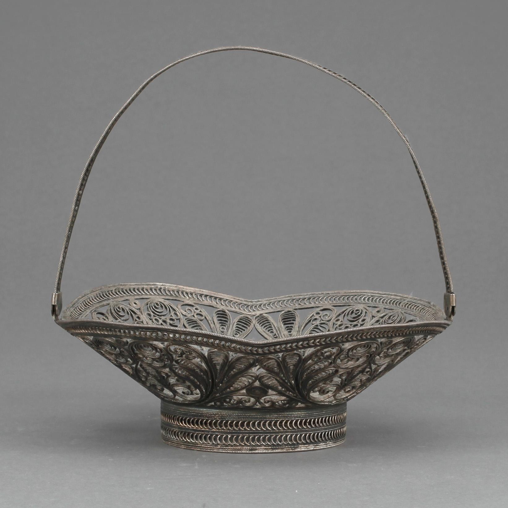 KONFEKTSKÅL, silver, 1800/1900-tal.
