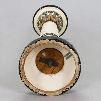 Kukkapylväs / jalusta, Arabia noin 1900.