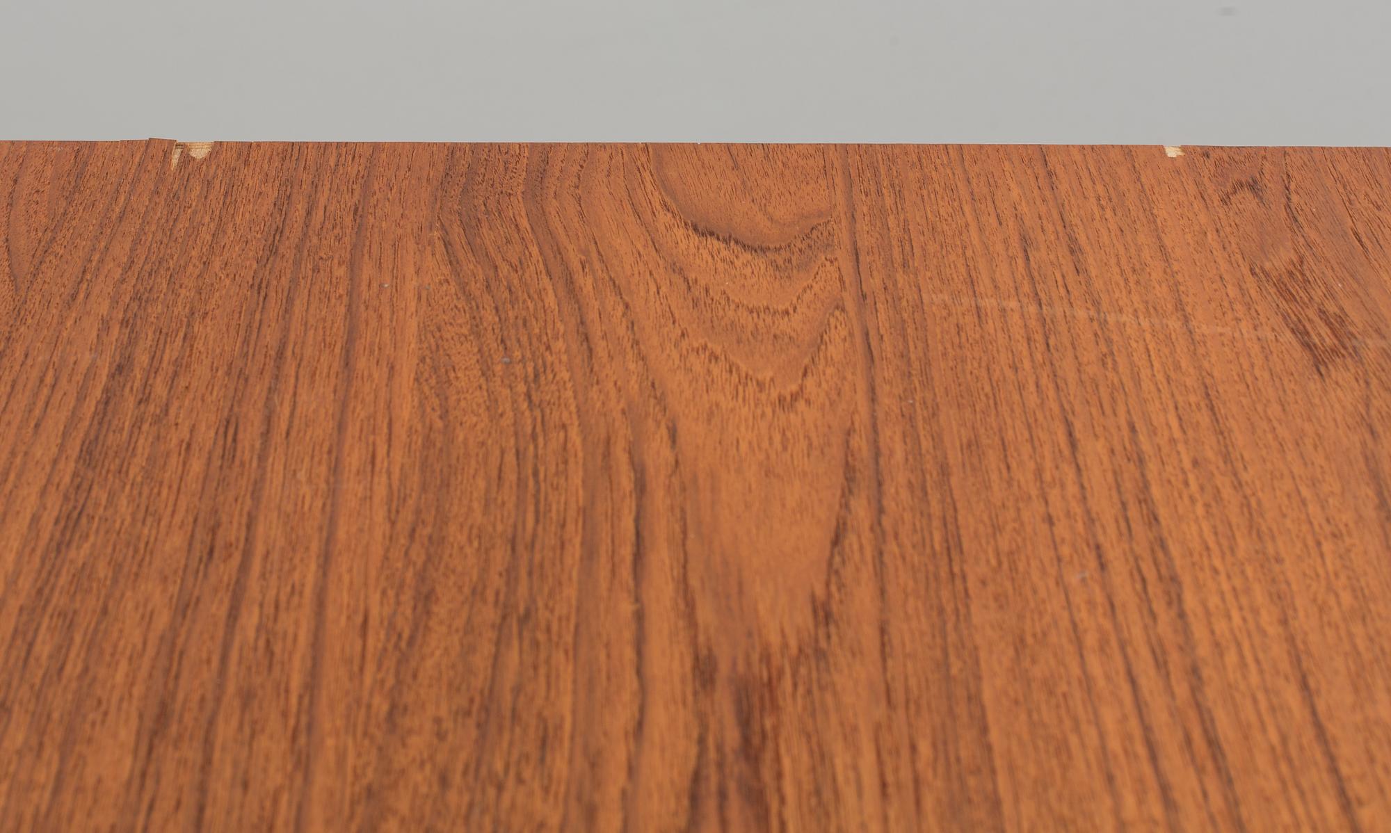 AN ULFERTS DINNER TABLE, TIBRO.