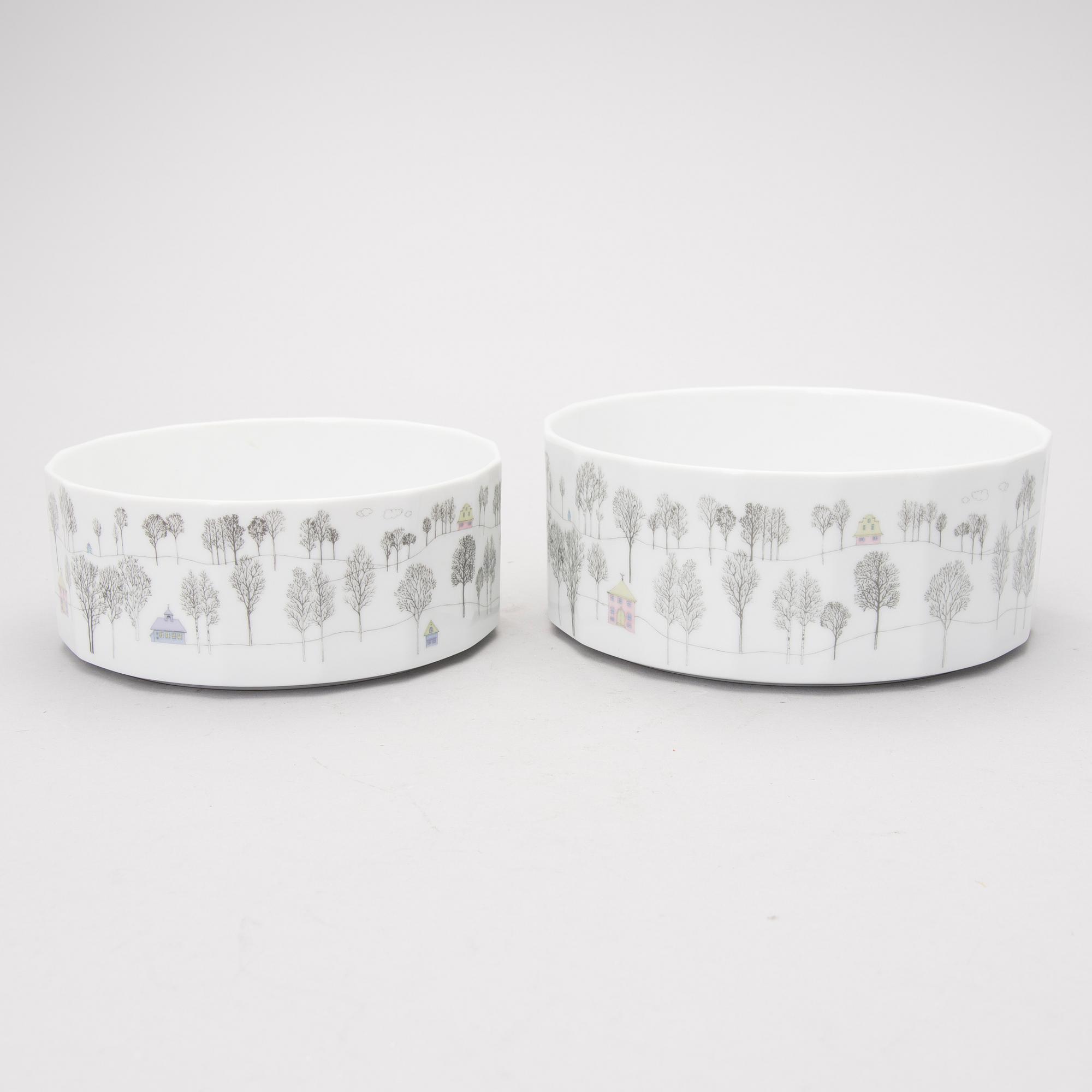 A 53 piece "Winterreise" & "Polygon"  dinner/coffee set by Rut Bryk and Tapio Wirkkala for Rosenthal. Late 20th century.