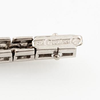 Tennisarmband 18K vitguld med runda briljantslipade diamanter.