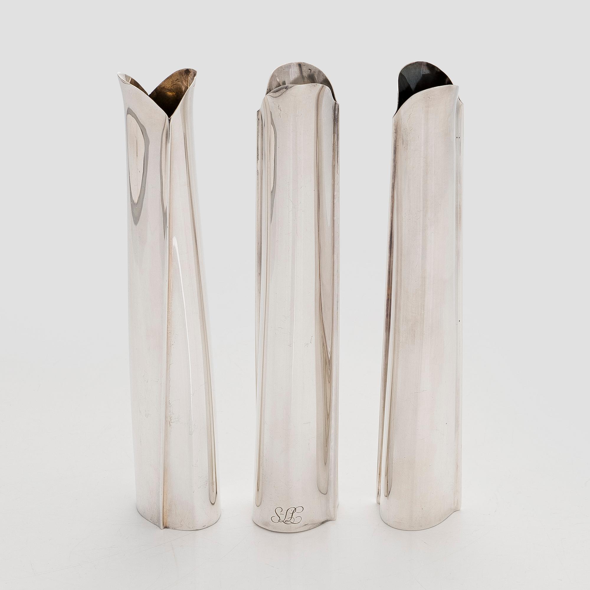 Tapio Wirkkala, Maljakoita, 3 kpl, TW 36, hopeaa, Kultakeskus, Hämeenlinna 1965, 1970 ja 1979.