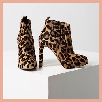ANKLE BOOTS, Brian Atwood, size 37.