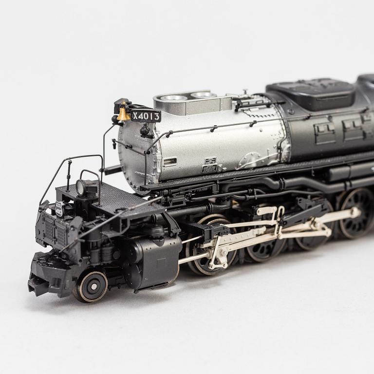 a german Trix Märklin Locomotive H0 "Class 4000 'Big Boy' Union Pacific wagon, second half of the 20th century.