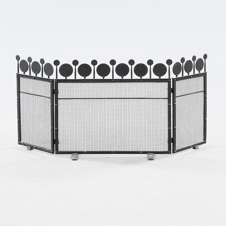 BRASSKYDD, järnsmide, 1900-talets andra hälft.