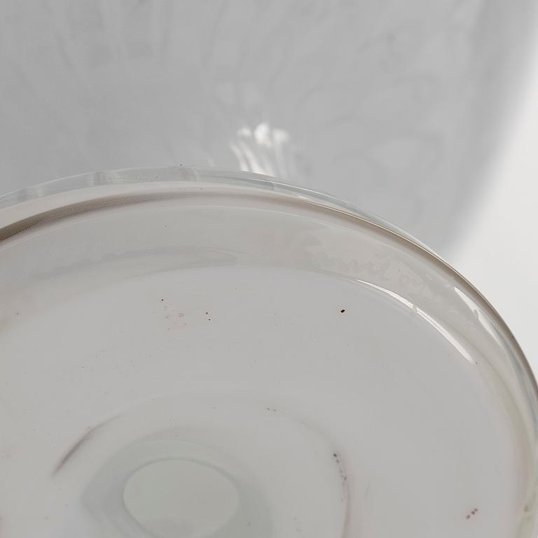 Oiva Toikka, a 'Kieku' glass bird, signed O.Toikka Nuutajärvi.