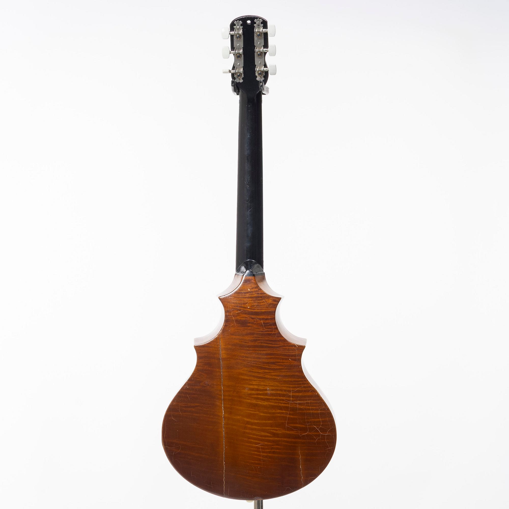 Bernhard Enzensperger, acoustic guitar, "No 73", 1836, Austria.