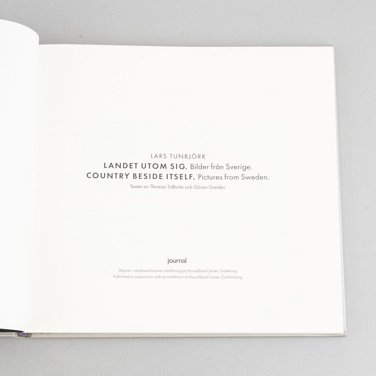 Lars Tunbjörk, bok "Landet utom sig", 1993.