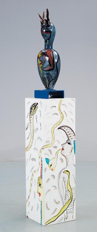 An Ulrica Hydman-Vallien painted glass sculpture, Kosta Boda, Sweden 1986.