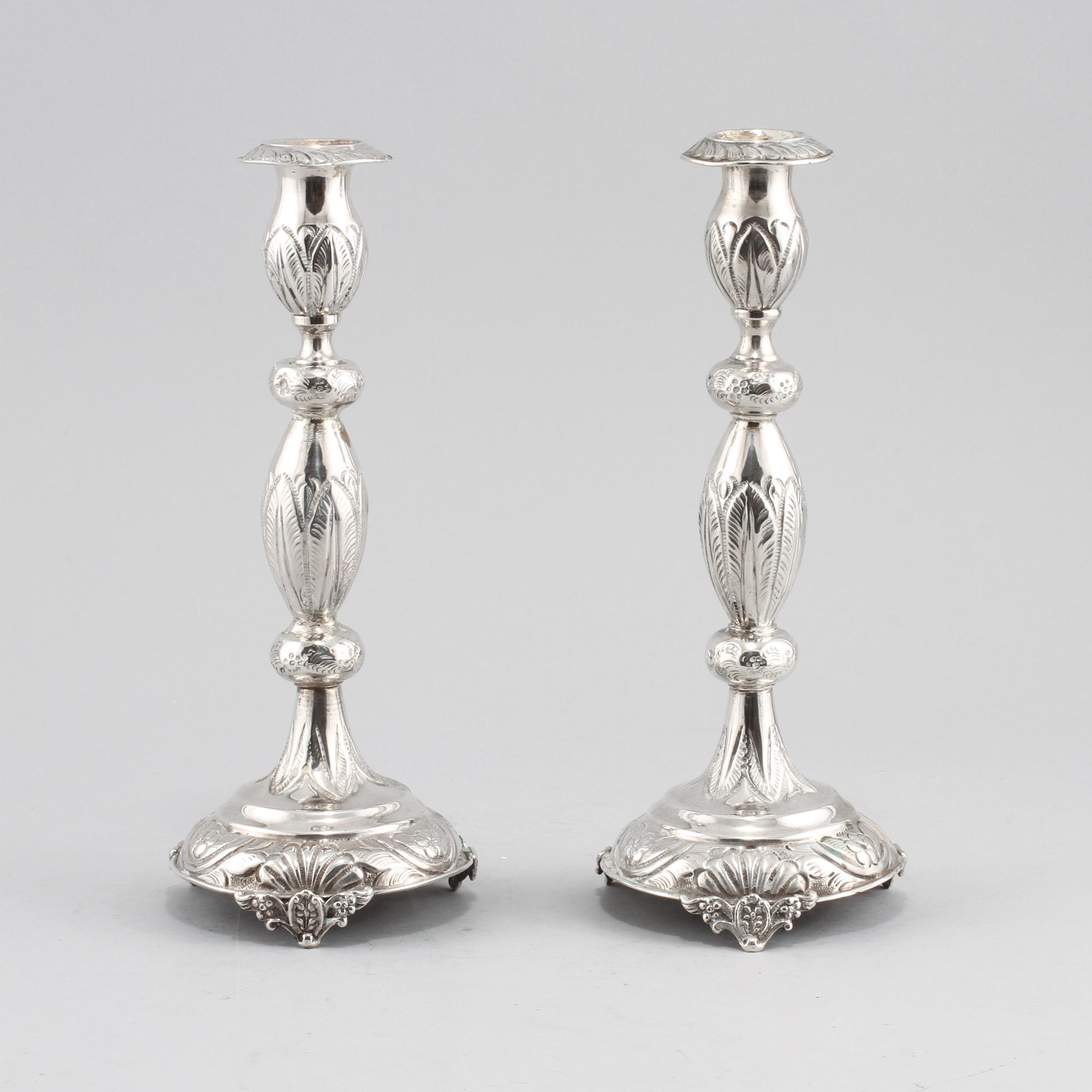 LJUSSTAKAR, ett par, silver, Rosenzweig, Taitelbaum & Co, London, 1912, ca 350 gram.