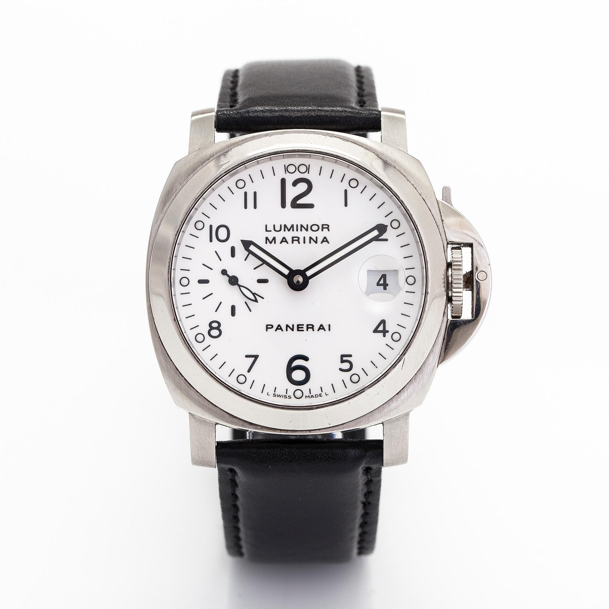 Panerai, Luminor Marina, wristwatch, 40 mm.