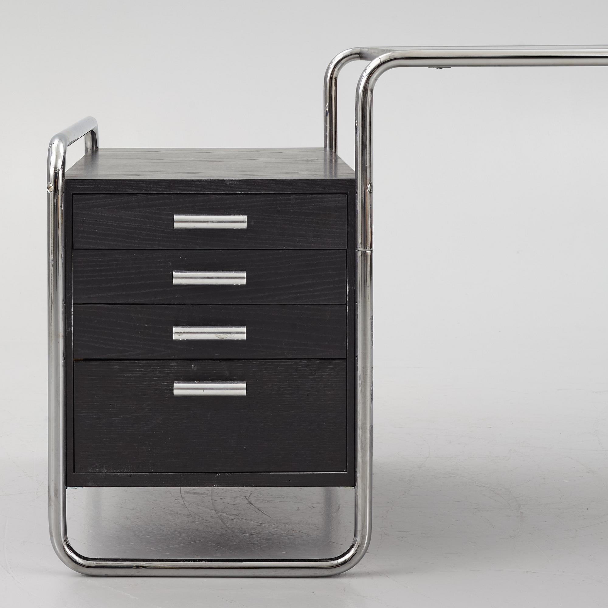 A model S285/1, Thonet.