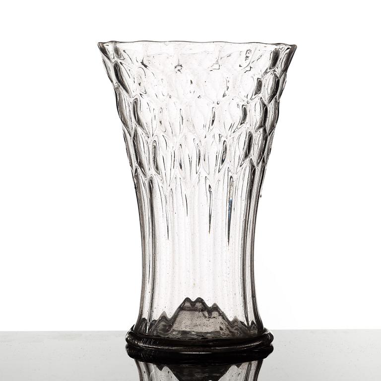 BÄGARE, glas. Troligen 1600-tal.