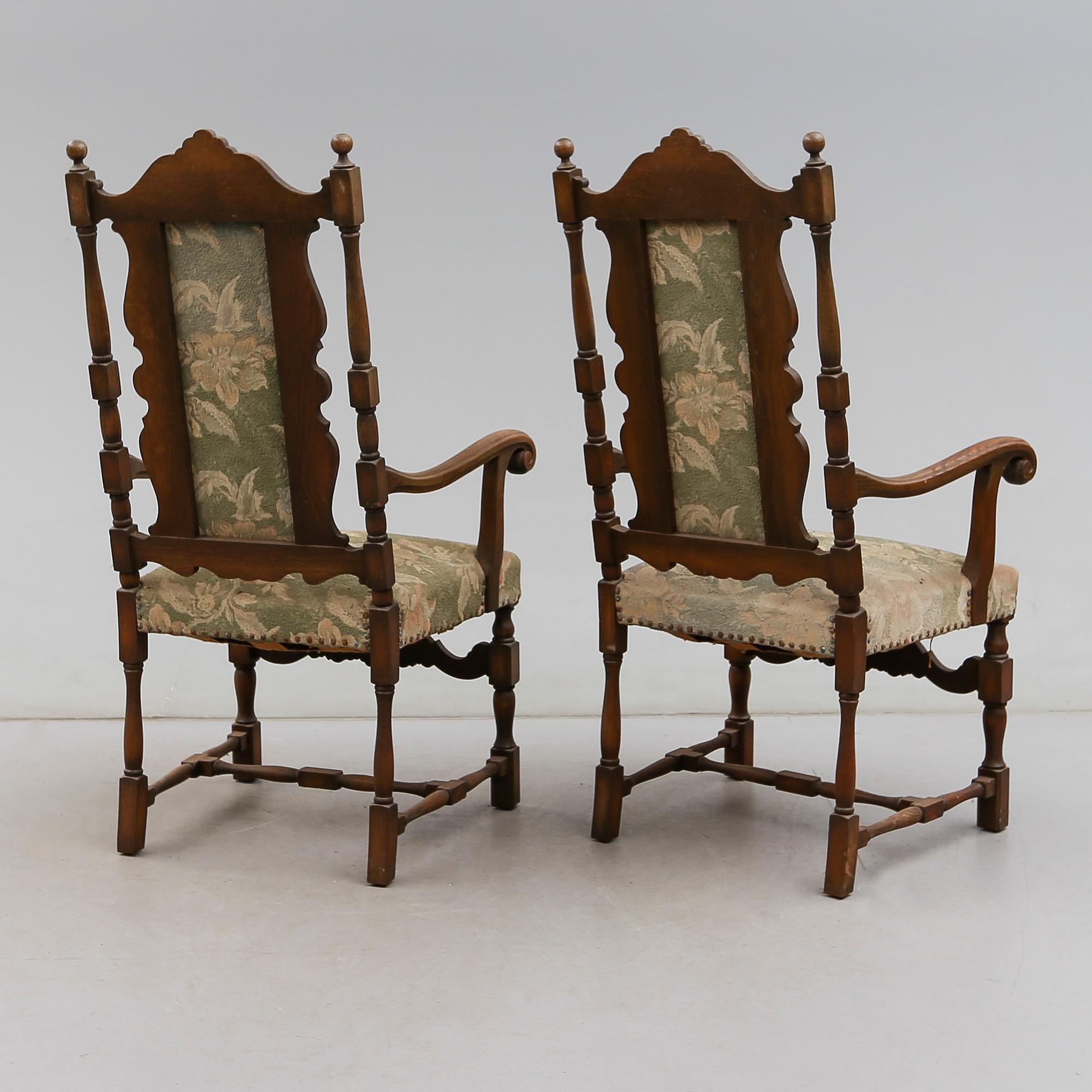 KARMSTOLAR, 1 par, renässansstil, 1900-talets första hälft.