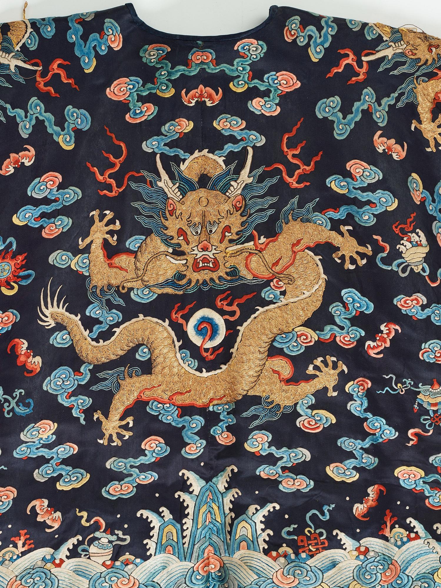 A Chinese robe, embroidered silk. Qing dynasty (1644–1911).