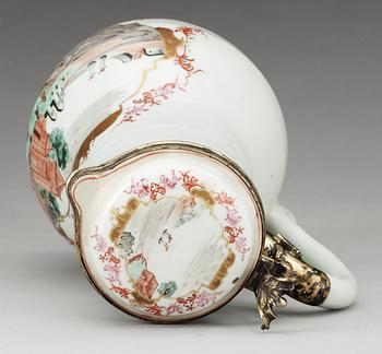 KANNA med LOCK, kompaniporslin med samtida förgylld silvermontering. Qing dynastin, Qianlong (1736-95).