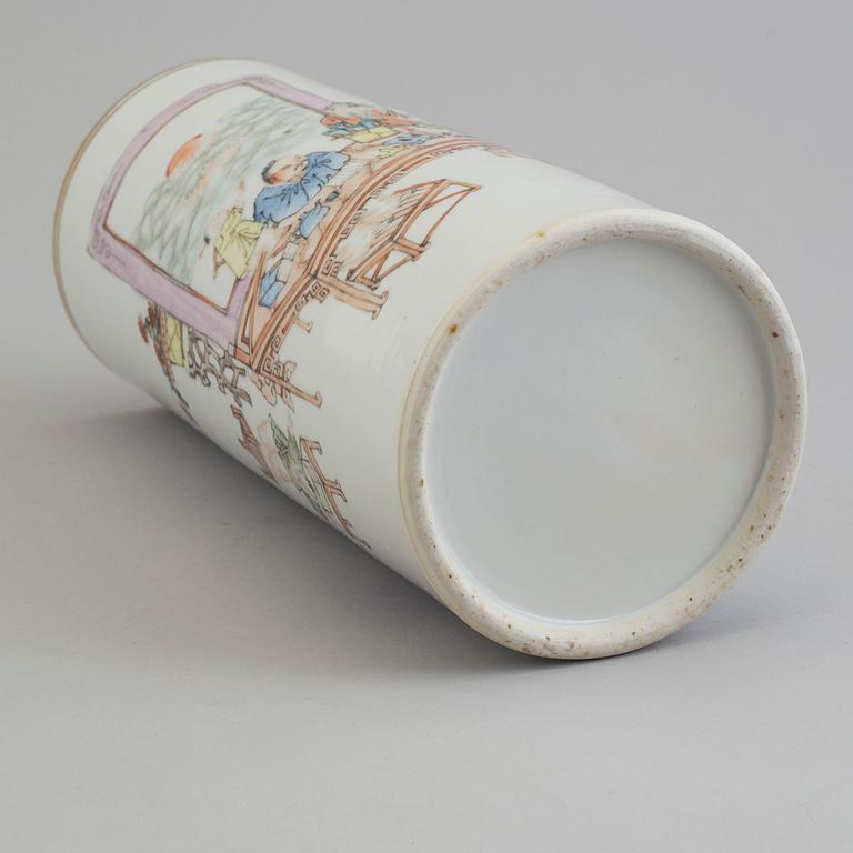 A qianjiang hat stand, early 20th century, Yu Ziming (1843—1911).