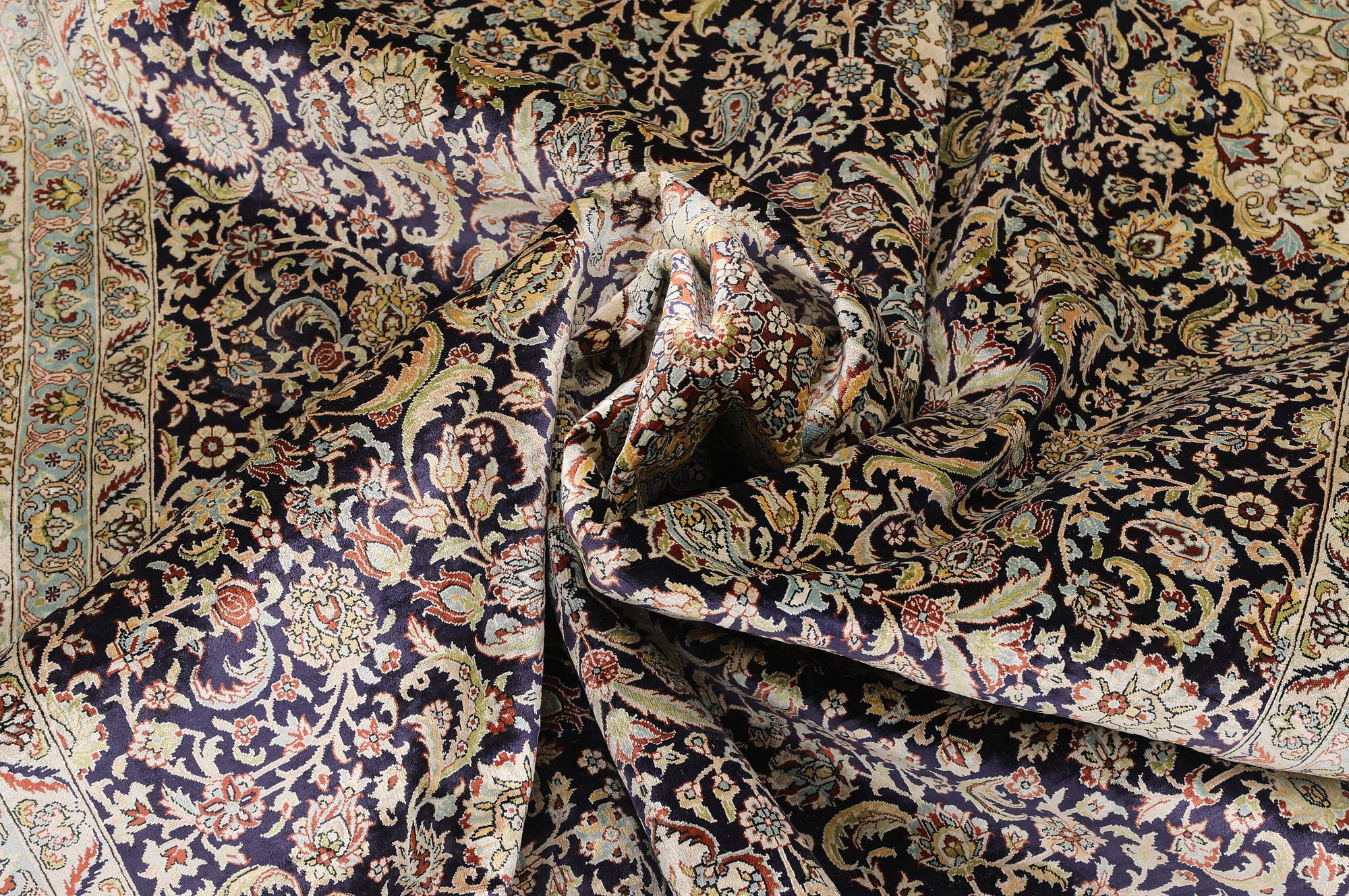 Rug, Oriental silk, 275 x 185 cm.