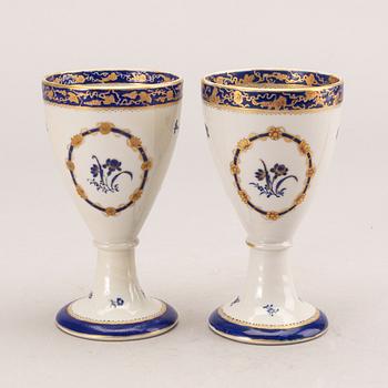 A set of two enameled goblets, Qing dynasty, circa 1800.