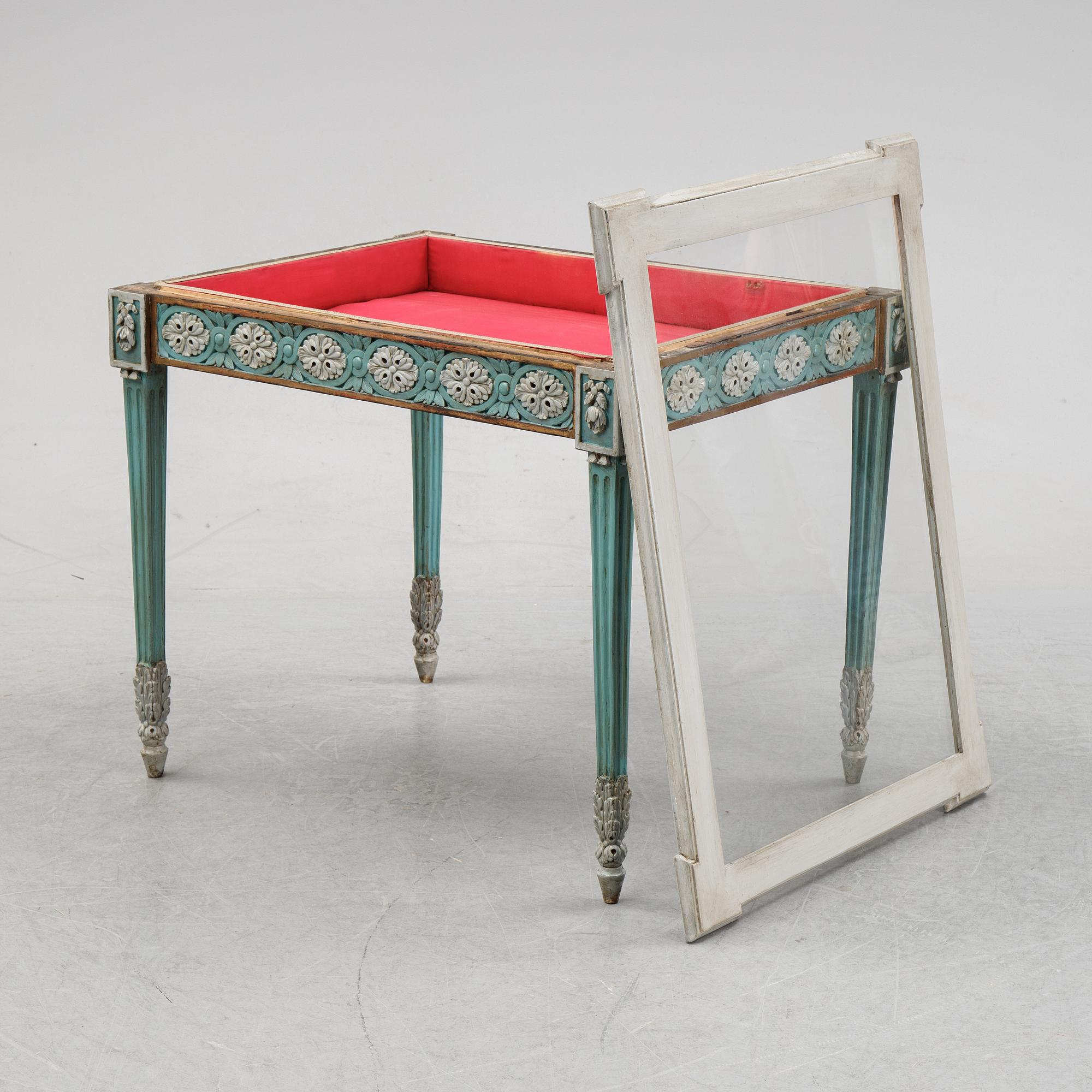 A mid 19th Century display table.