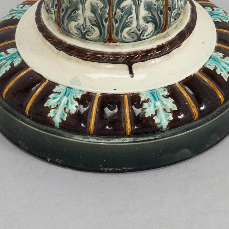 Kukkapylväs / jalusta, Arabia noin 1900.