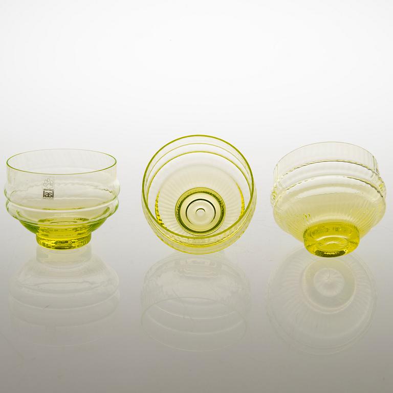 NANNY STILL, "Sulttaani" ASTIASTON OSIA, lasia, 16 kpl, Riihimäen Lasi Oy 1960-luku.