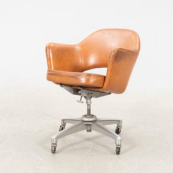 Eero Saarinen, desk chair NK (Nordiska Kompaniet) for Knoll international 1960s.