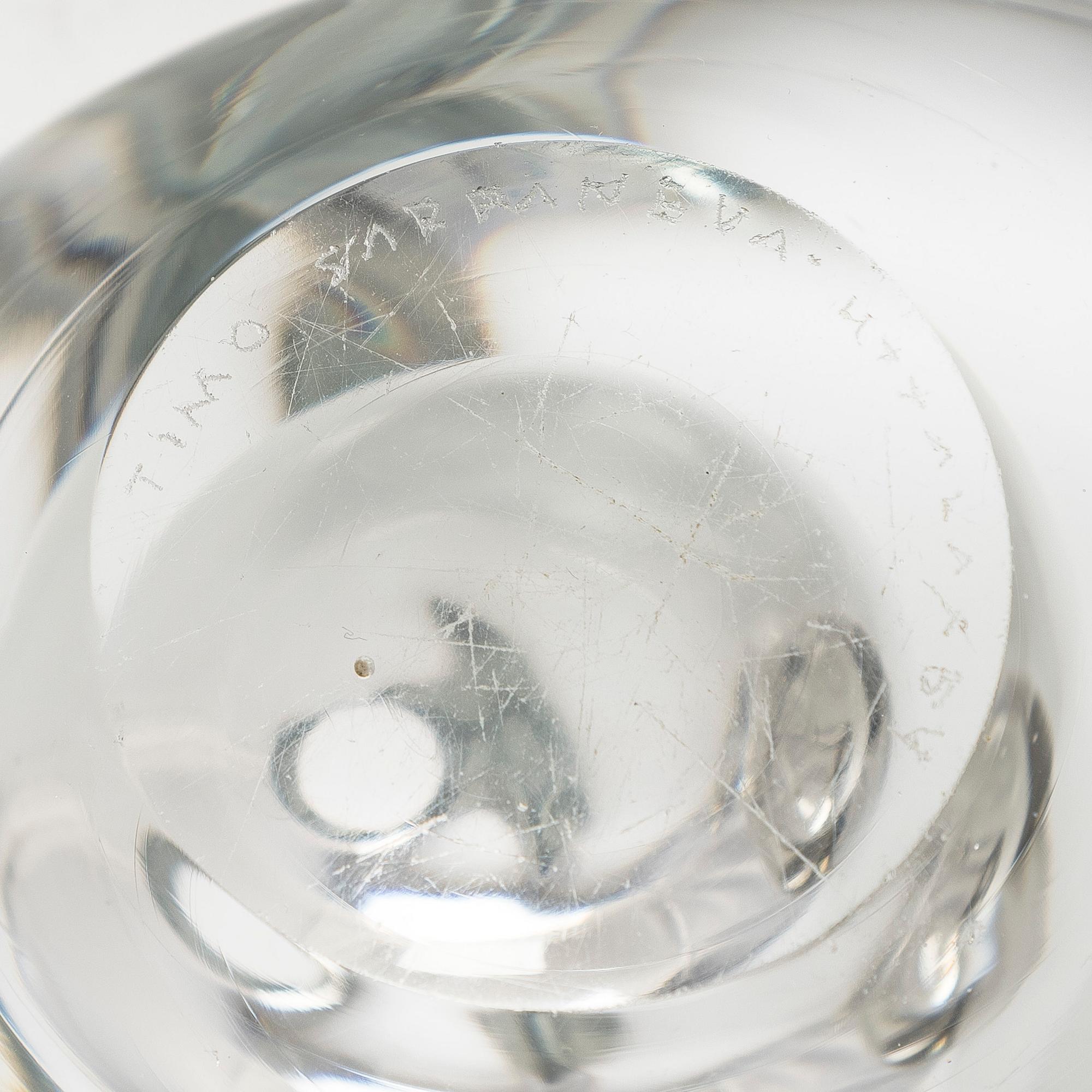 Timo Sarpaneva, Three glass objects "Heart". signed Timo Sarpaneva.