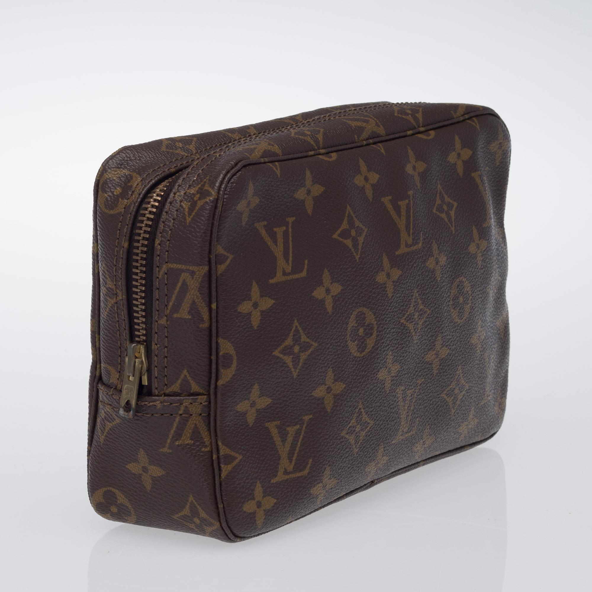 TOILETRY BAG, Louis Vuitton.
